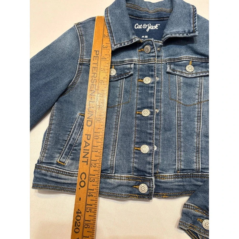 Cat & Jack Kids Medium Wash Denim Trucker Jacket Size M 8 Blue Stretch Jean Coat